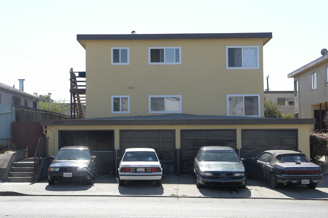 2642 73rd Ave in Oakland, CA - Building Photo