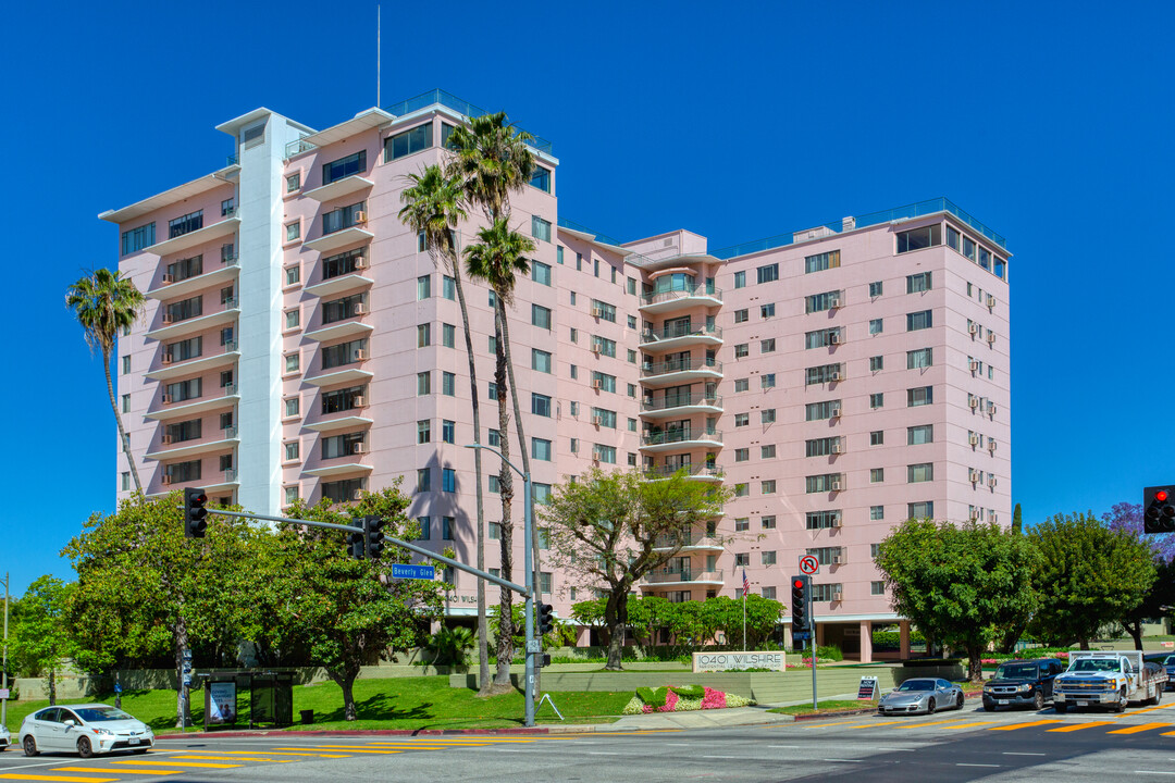 10401 Wilshire - PENTHOUSES AVAILABLE in Los Angeles, CA - Building Photo