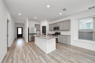 20230 Creekdale Bend Dr in Cypress, TX - Building Photo - Building Photo