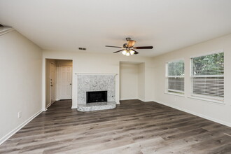 2216 Overlook Ln in Denton, TX - Building Photo - Building Photo