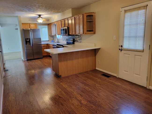 2432 Sawbury Blvd in Columbus, OH - Building Photo - Building Photo