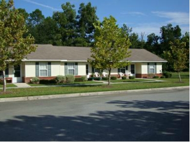 Brier Creek in Millen, GA - Foto de edificio