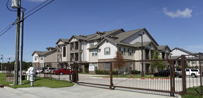 Riverview Apartments in Chalmette, LA - Building Photo - Building Photo