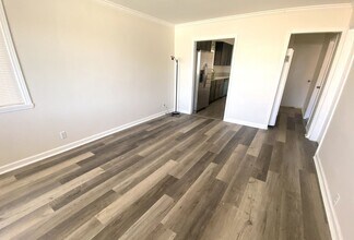 1047 W 26th St in Los Angeles, CA - Building Photo - Building Photo