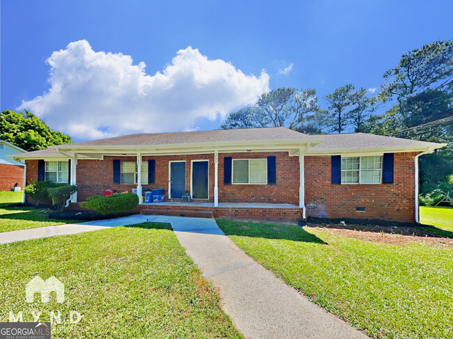 property at 5790 Trammell Rd