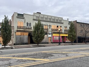 8 units (Residential), 3 units (Stores) in Chicago, IL - Foto de edificio - Primary Photo