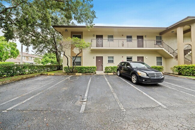 3776 NW 91st Ln in Sunrise, FL - Building Photo - Building Photo