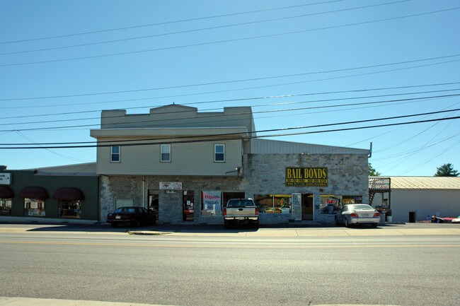 1015-1025 W Washington St in Hagerstown, MD - Building Photo - Building Photo