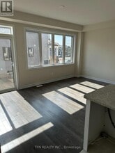 16 Lilac Cir in Haldimand, ON - Building Photo - Building Photo