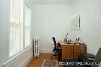 25 Highland Ave in Cambridge, MA - Building Photo - Building Photo