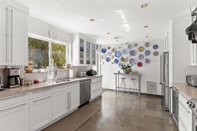 482 NE 93rd St in Miami Shores, FL - Building Photo - Building Photo