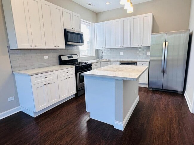 property at 5320 S Wabash Ave