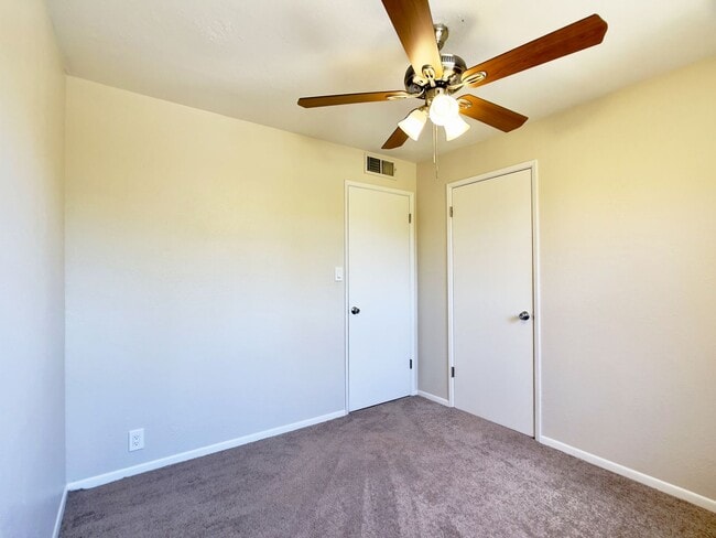 1913 E El Parque Dr in Tempe, AZ - Foto de edificio - Building Photo