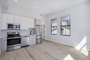 3439 Lancaster Ave, Unit 19 in Philadelphia, PA - Building Photo