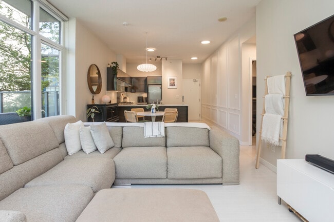 property at 1252 Hornby St