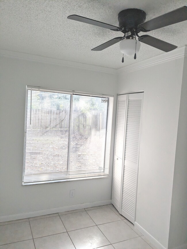 9436 SW 140th Ct in Miami, FL - Building Photo - Building Photo