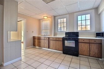 19 1/2 Greenman Ave in Westerly, RI - Building Photo - Building Photo