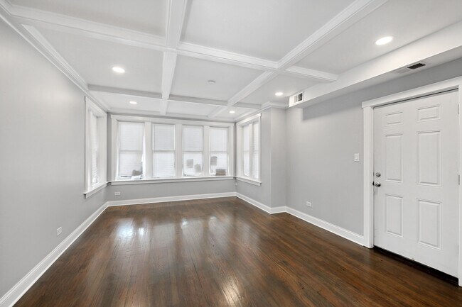 1127 S Mason Ave-Unit -1 in Chicago, IL - Building Photo - Building Photo