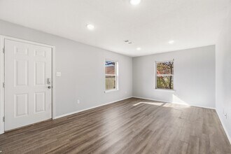 2009 Knoxville St in Fort Smith, AR - Building Photo - Building Photo