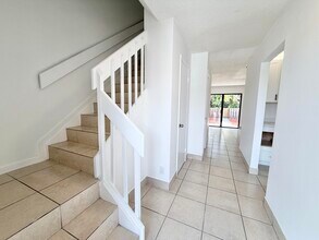 799 Hill Dr in West Palm Beach, FL - Building Photo - Building Photo