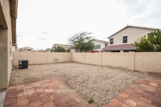 13432 W Peck Dr in Litchfield Park, AZ - Foto de edificio - Building Photo