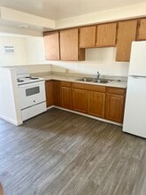 Palace Apartments in Reno, NV - Building Photo - Building Photo