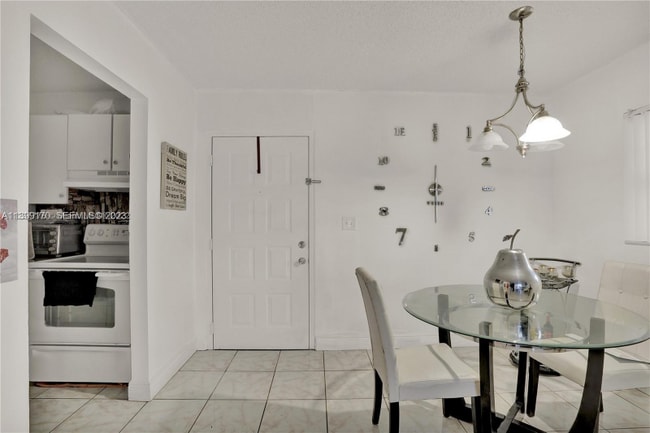 7425 SW 152nd Ave in Miami, FL - Building Photo - Building Photo