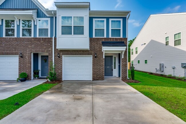 property at 405 Nutsedge Ct