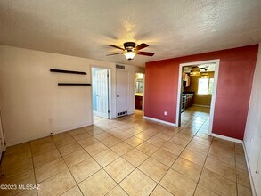 2208 N Rita Ave in Tucson, AZ - Building Photo - Building Photo