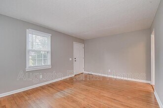 1019 1/2 Bedford Dr in Augusta, GA - Building Photo - Building Photo