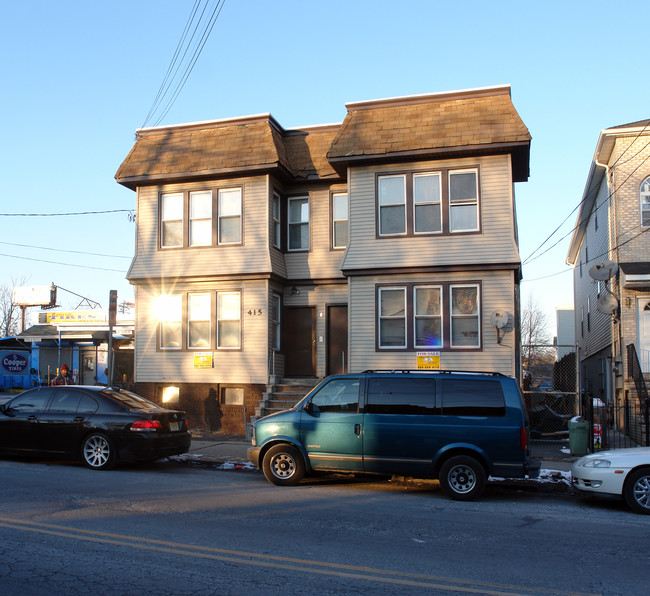 415 Lyons Ave in Newark, NJ - Foto de edificio - Building Photo