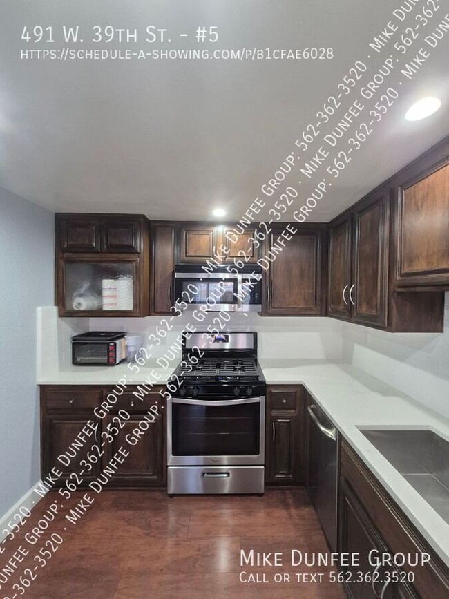 property at 491 W 39th St