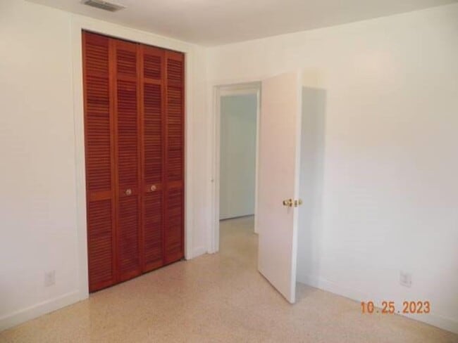 819 N Highland Dr in Hollywood, FL - Building Photo - Building Photo