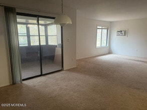 166 Cross Slope Ct in Englishtown, NJ - Building Photo - Building Photo