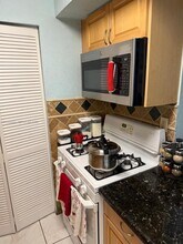 1255 W 53rd St in Hialeah, FL - Building Photo - Building Photo