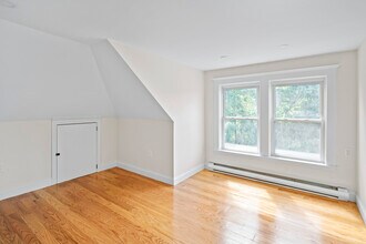 57 Yale St in Medford, MA - Foto de edificio - Building Photo