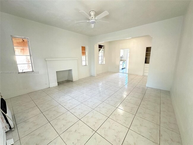 937 NW 46th St in Miami, FL - Building Photo - Building Photo