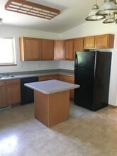 W6040 Bucklin Rd in Onalaska, WI - Building Photo - Building Photo