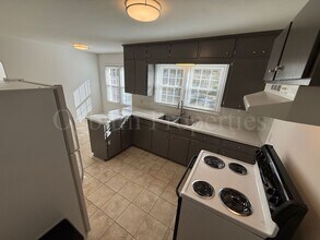 1058 Irving St in Winston-Salem, NC - Building Photo - Building Photo