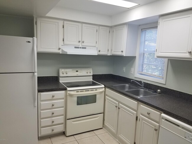 695-A1A A1A N in Ponte Vedra Beach, FL - Building Photo - Building Photo