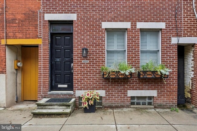 2222 Kater St in Philadelphia, PA - Building Photo - Building Photo