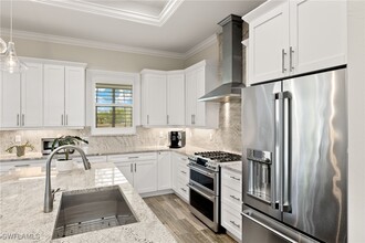 4520 12th St NE in Naples, FL - Foto de edificio - Building Photo