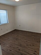 1320 Lakewood Ave in Modesto, CA - Building Photo - Building Photo