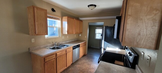 825 N 7th St in Rapid City, SD - Building Photo - Building Photo