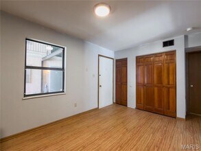 3004 Pembroke Ln, Unit 63 in High Ridge, MO - Building Photo - Building Photo