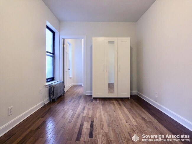 401 E 68th St in New York, NY - Building Photo - Building Photo