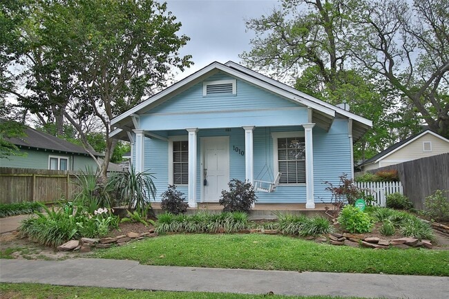 1010 Louise St in Houston, TX - Building Photo - Building Photo