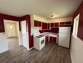 1923 Beverly Ct in Anderson, IN - Foto de edificio - Building Photo