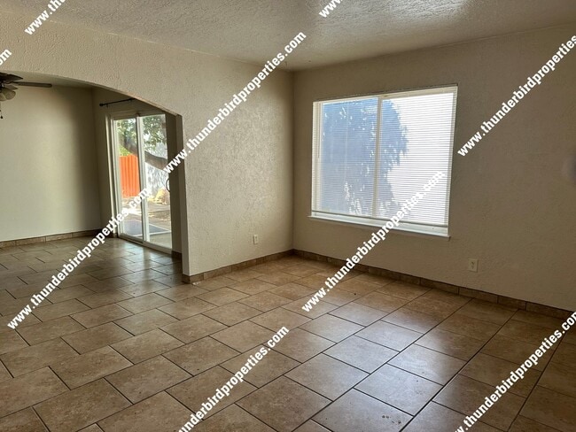 13304 Marquette Ave. NE in Albuquerque, NM - Building Photo - Building Photo