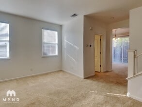 10 Shadmoor Pl in Sacramento, CA - Foto de edificio - Building Photo